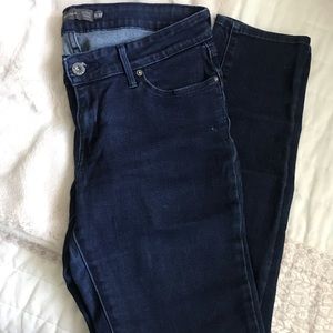 Levis Denim Jeans (dark wash)